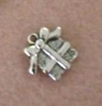 Present Charms (4 Pieces) - Krafts and Beads
